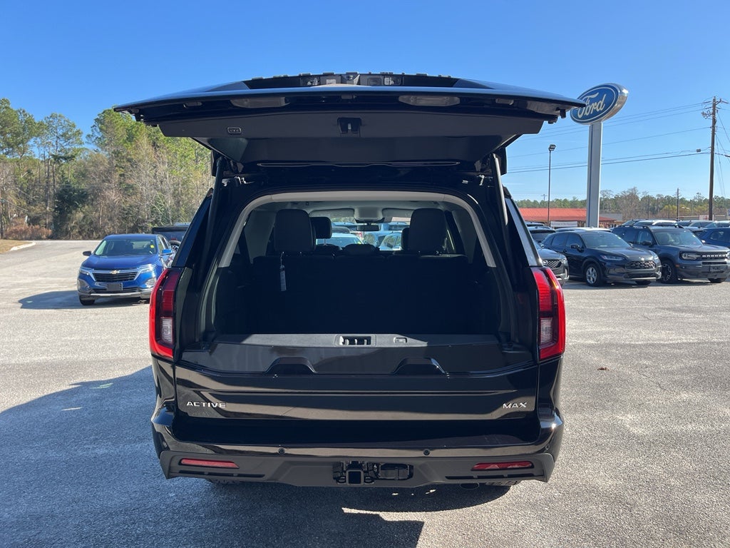 2026 Ford Expedition MAX Active