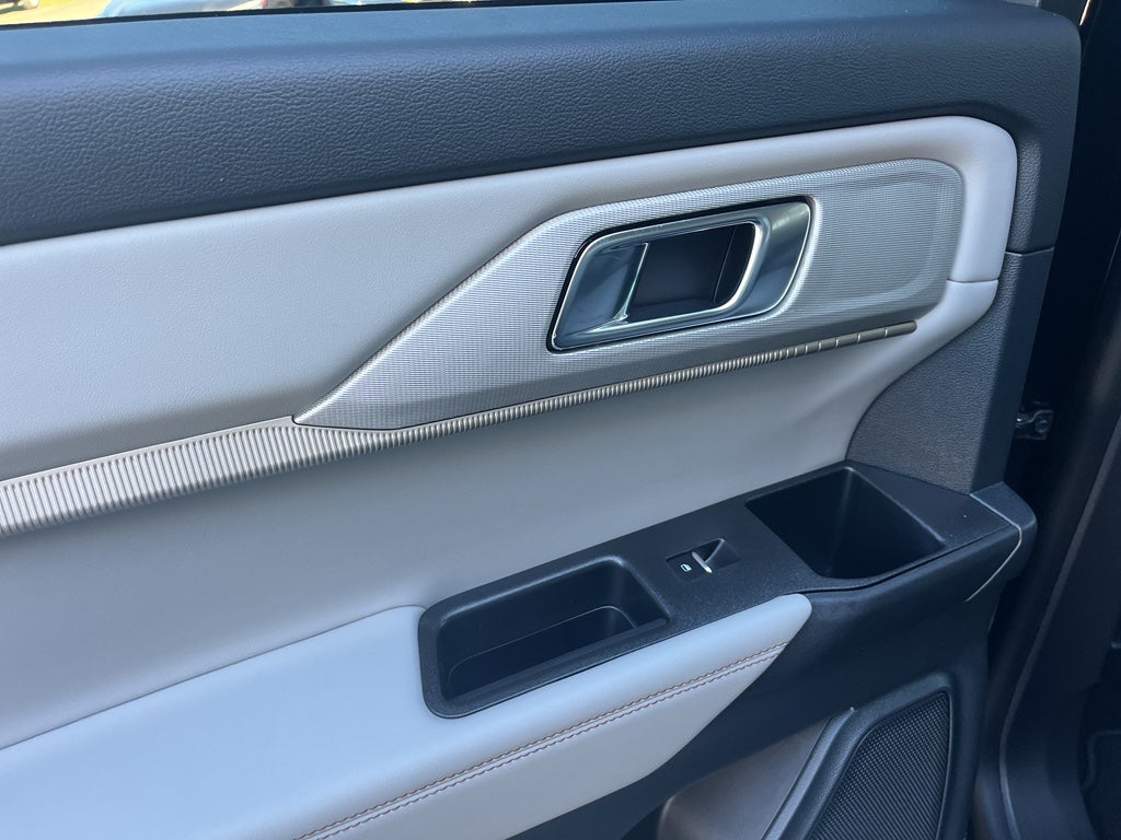 2026 Ford Explorer Active (200A)