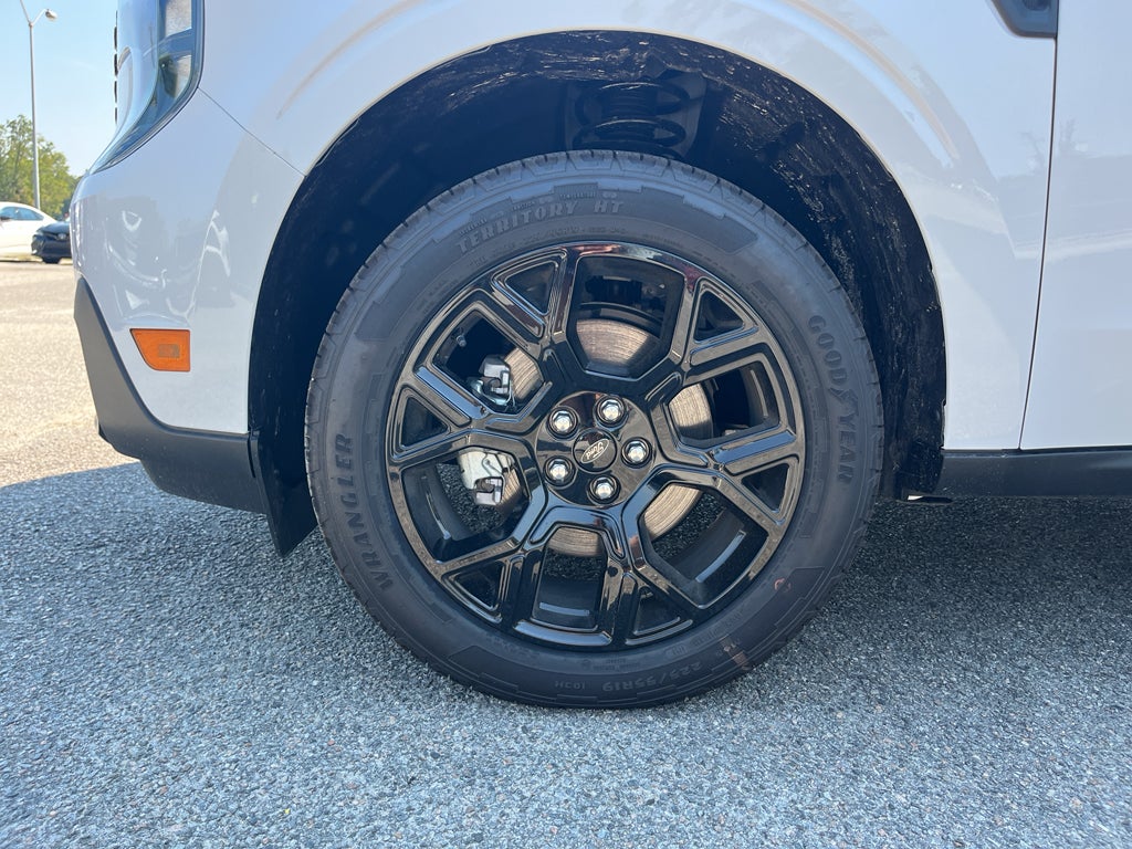 2025 Ford Maverick XLT - Photo 10