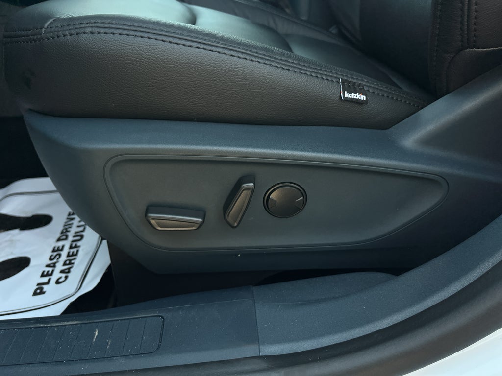 2025 Ford Maverick XLT - Photo 16