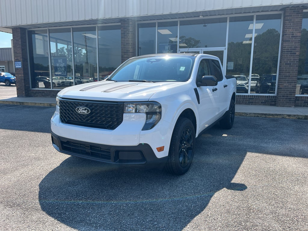 2025 Ford Maverick XLT - Photo 2