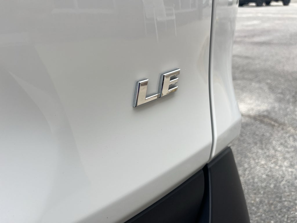 2024 Toyota RAV4 LE