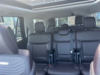 2026 Ford Expedition Platinum