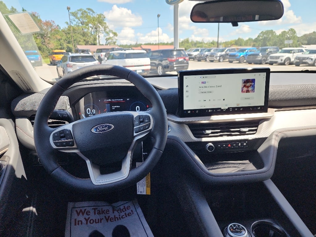 2026 Ford Explorer Active w/200A Pkg