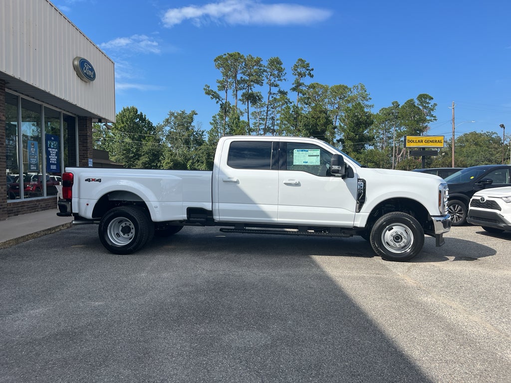 2026 Ford F-350 XLT