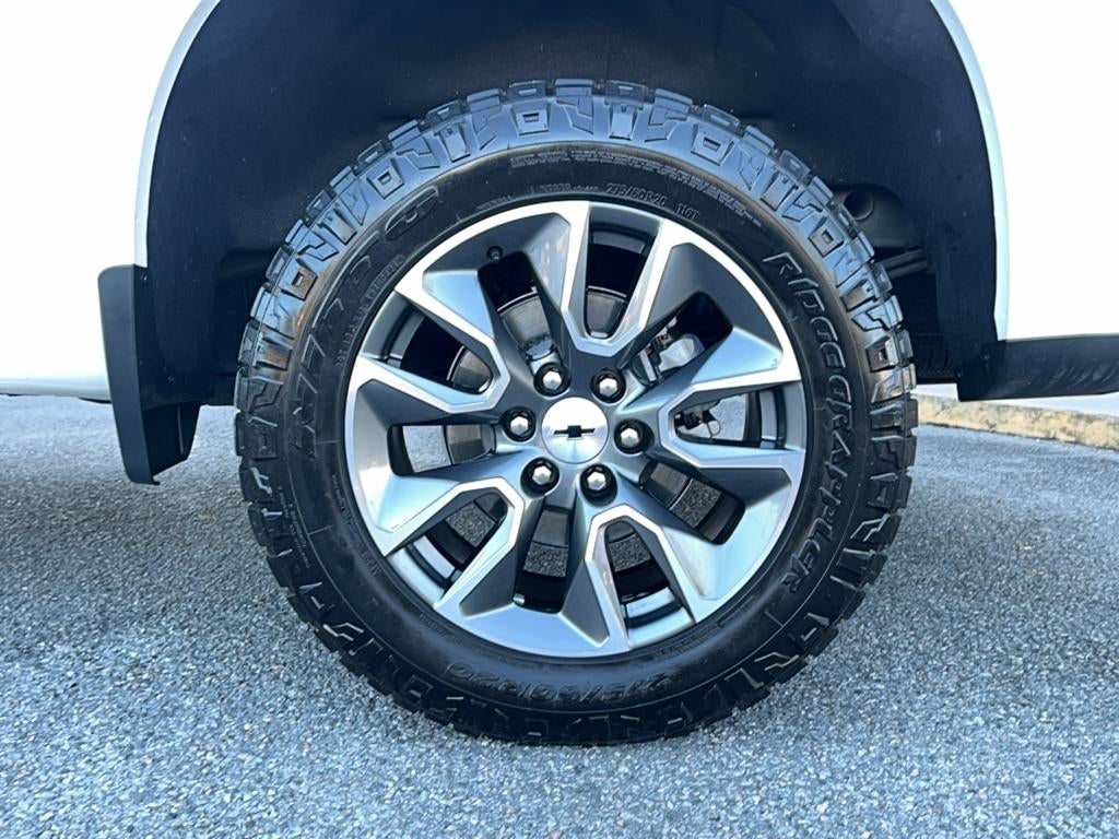 2024 Chevrolet Silverado RST