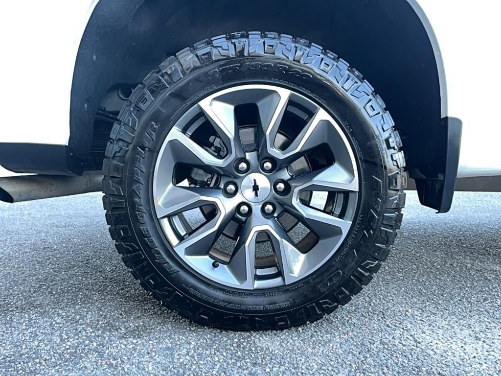 2024 Chevrolet Silverado RST