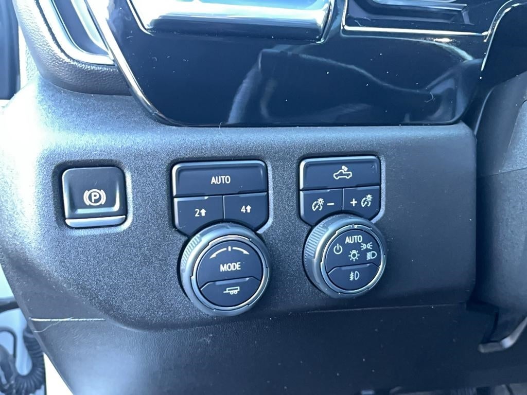 2024 Chevrolet Silverado RST