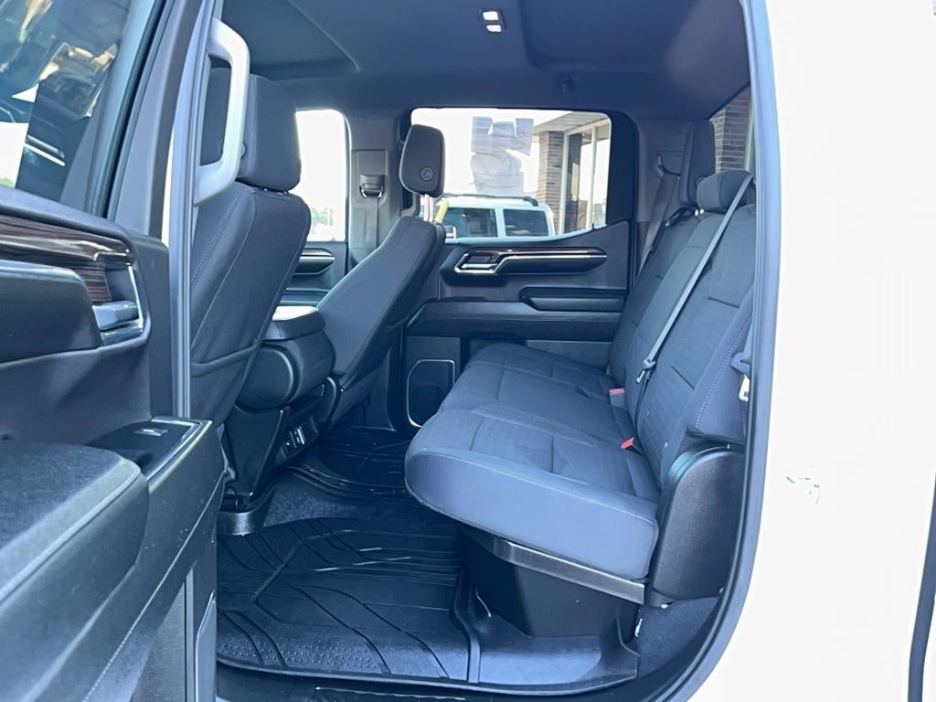 2024 Chevrolet Silverado RST