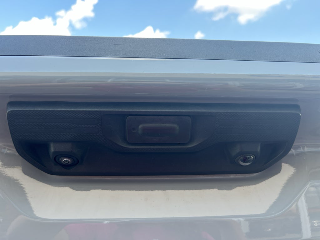 2024 GMC Sierra Elevation