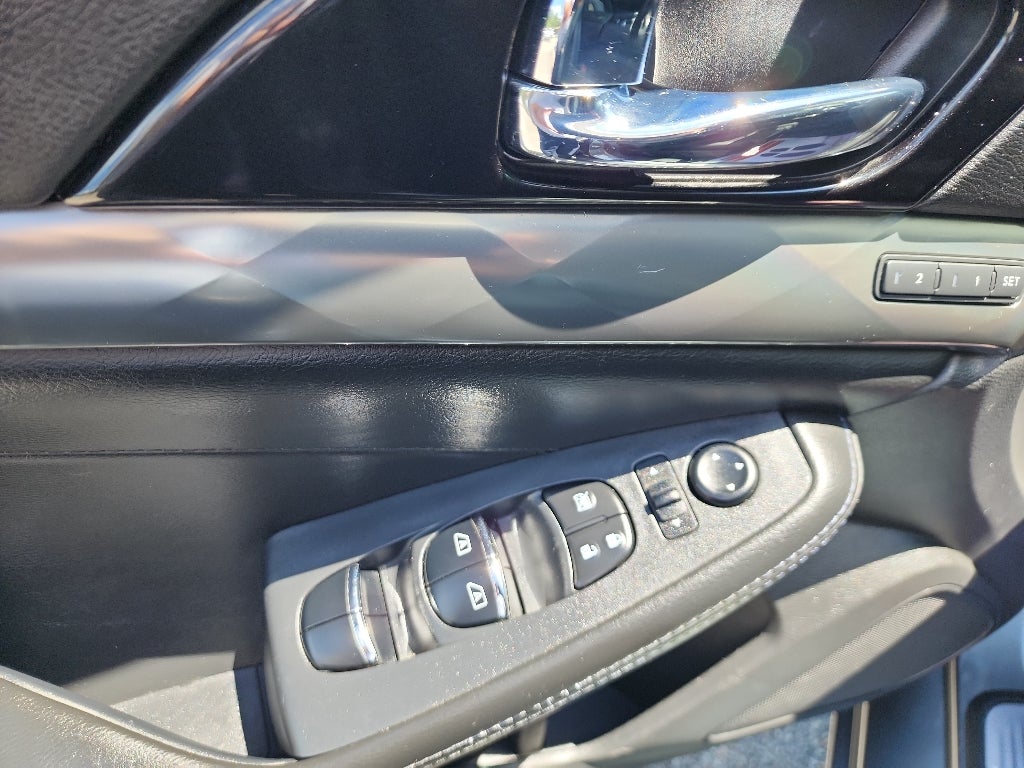2018 Nissan Maxima SR
