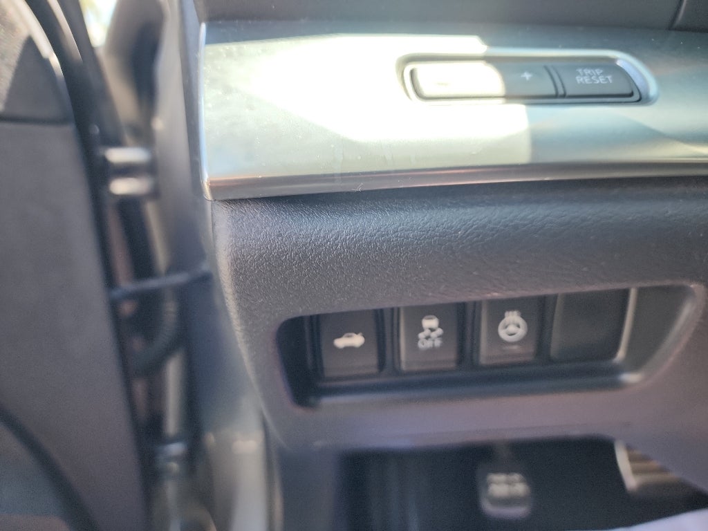 2018 Nissan Maxima SR