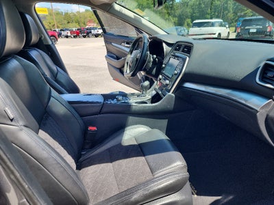 2018 Nissan Maxima SR