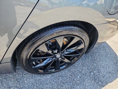 2018 Nissan Maxima SR