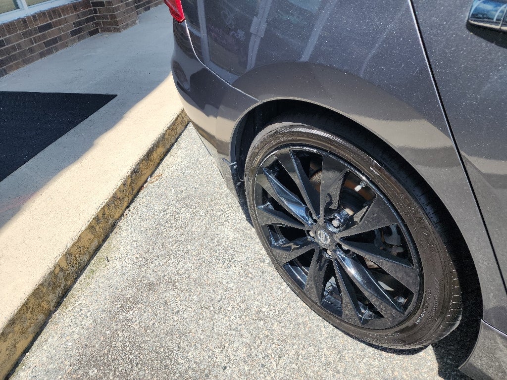 2018 Nissan Maxima SR