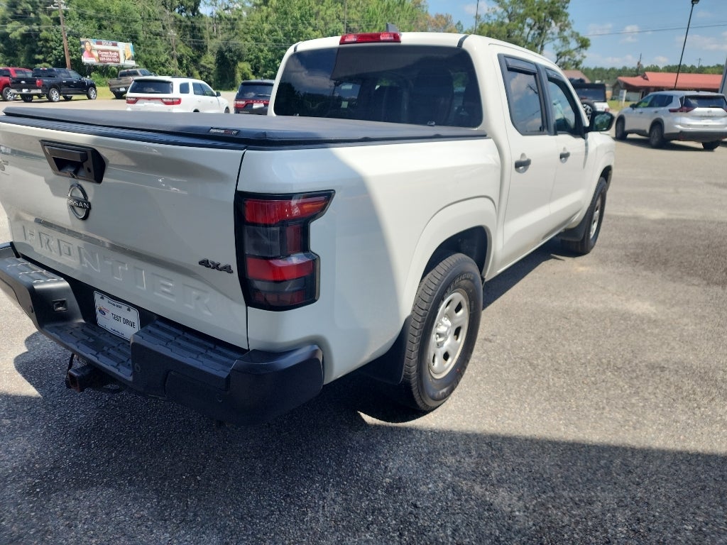 2022 Nissan Frontier S