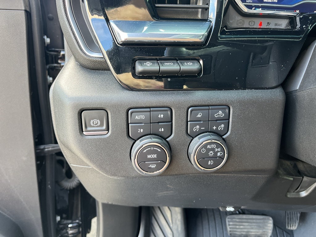 2024 Chevrolet Silverado High Country