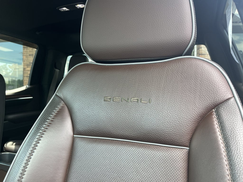 2023 GMC Sierra Denali