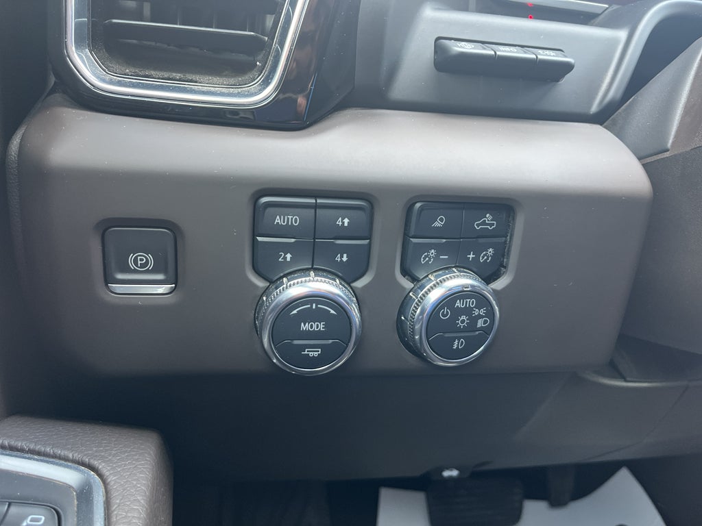 2023 GMC Sierra Denali