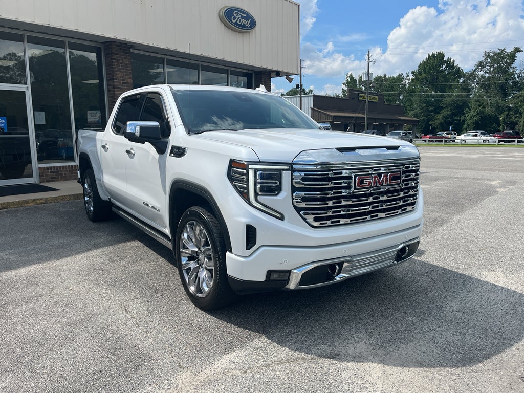 2023 GMC Sierra Denali