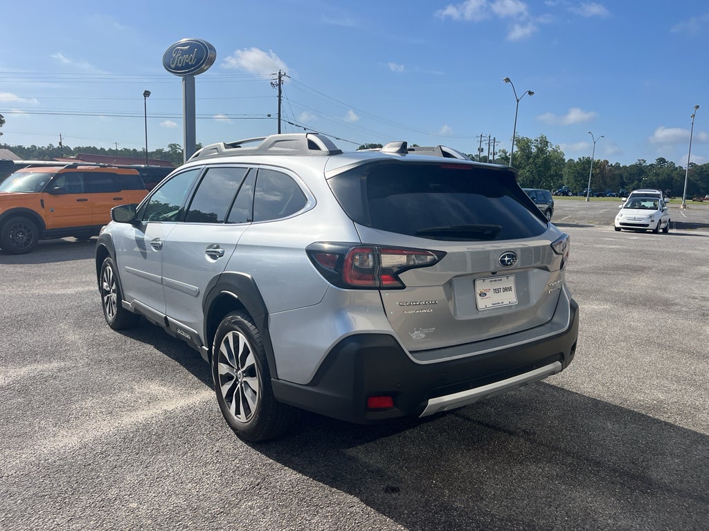 2025 Subaru Outback Touring XT