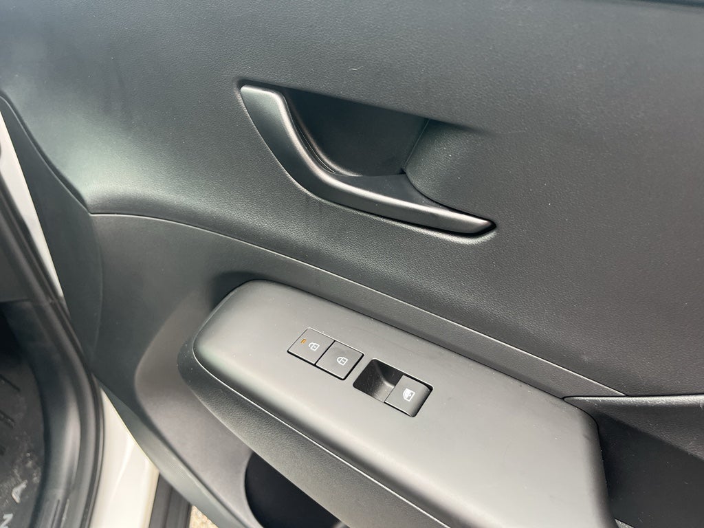 2025 Hyundai Kona SEL Convenience
