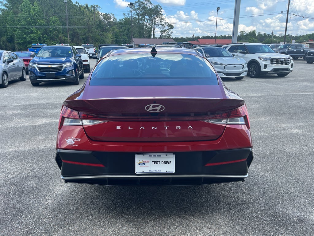 2025 Hyundai Elantra SEL Convenience
